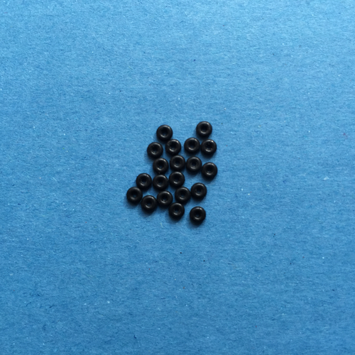 Pack of black nitrile O-rings for 1.0mm glass